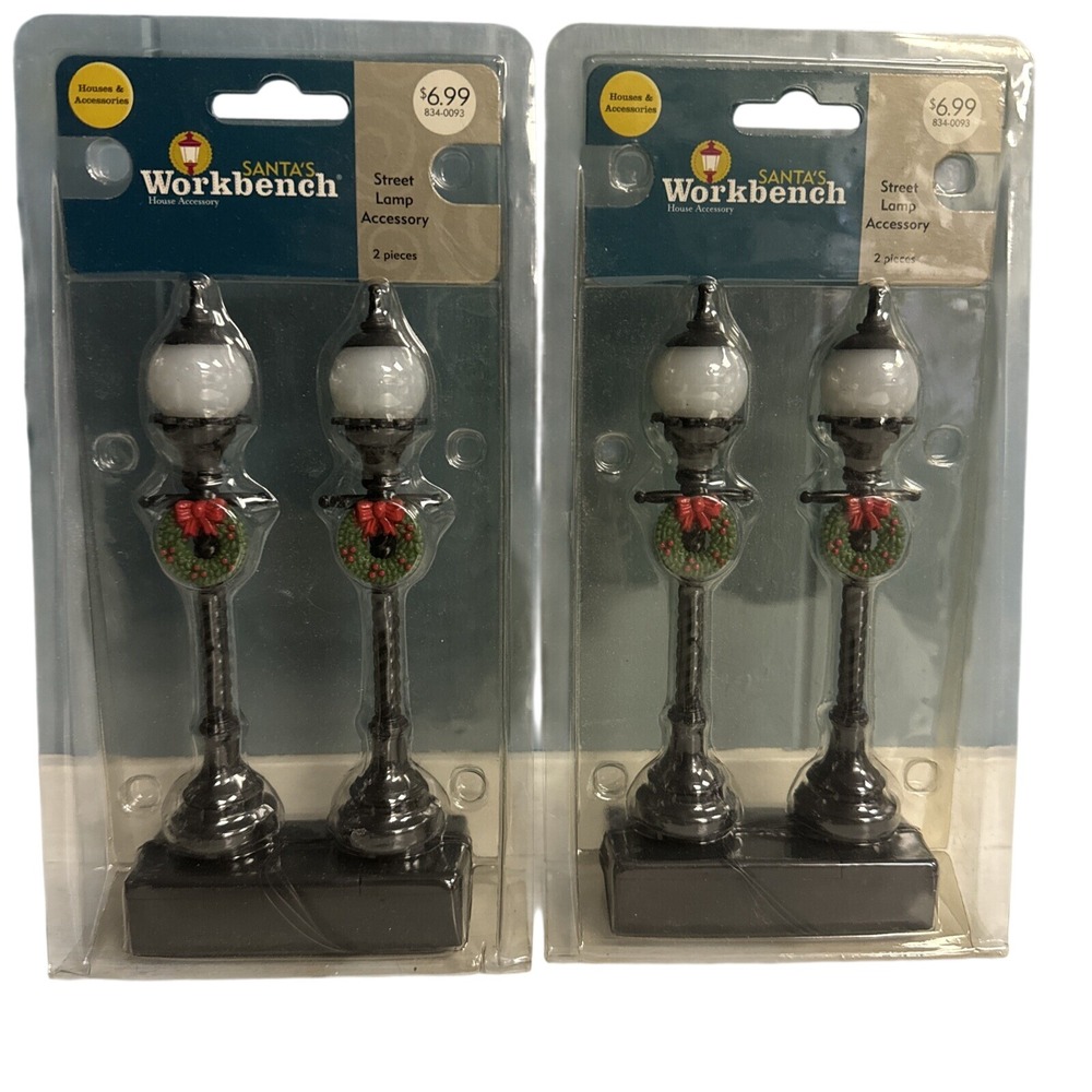 2 X‎ Santa's Workbench Holiday Christmas Village Battery Operated Lamp Posts